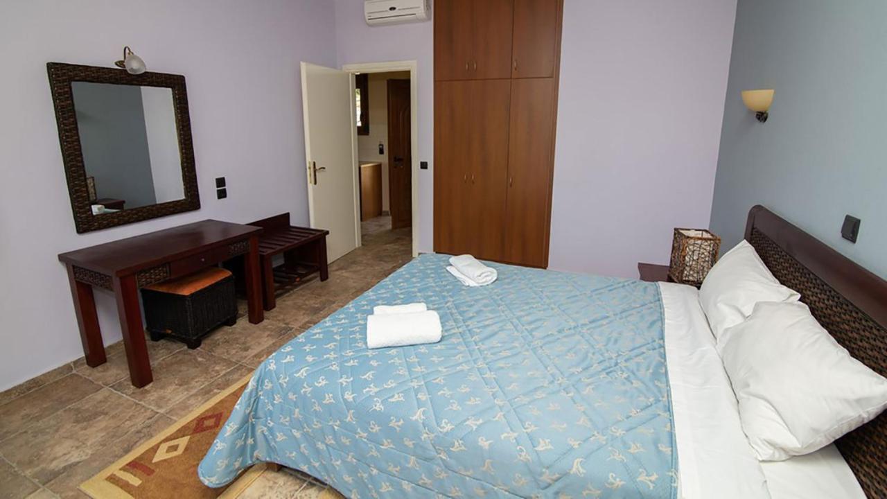 Ξενώνας Μενελαΐς - Menelais Apartments Thrapsímion エクステリア 写真