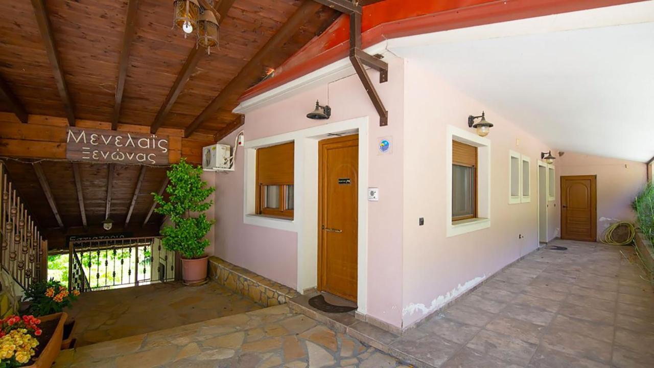 Ξενώνας Μενελαΐς - Menelais Apartments Thrapsímion エクステリア 写真
